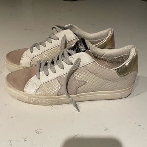 Vintage Havana lace ups